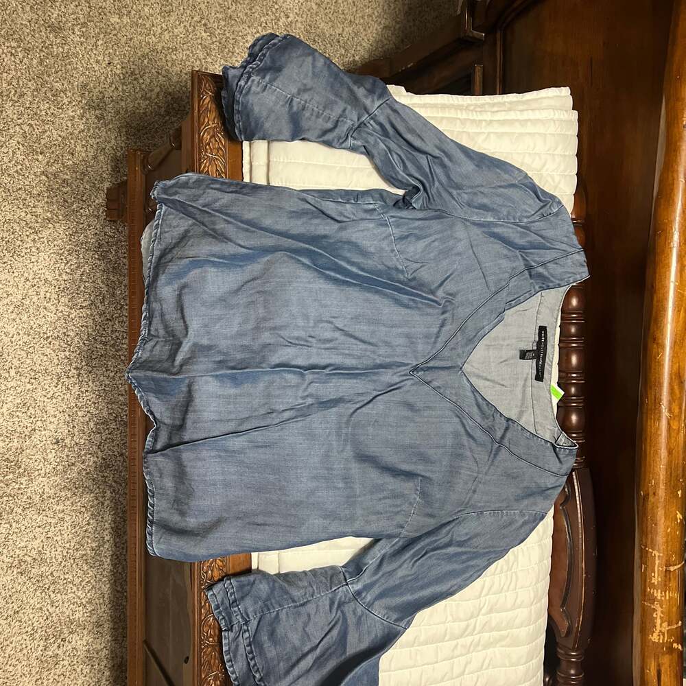 Women's top White House Black Market size 0